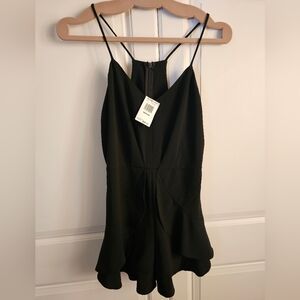 NWT Medium Mustard Seed Black Romper Ruffle Flutter Shorts